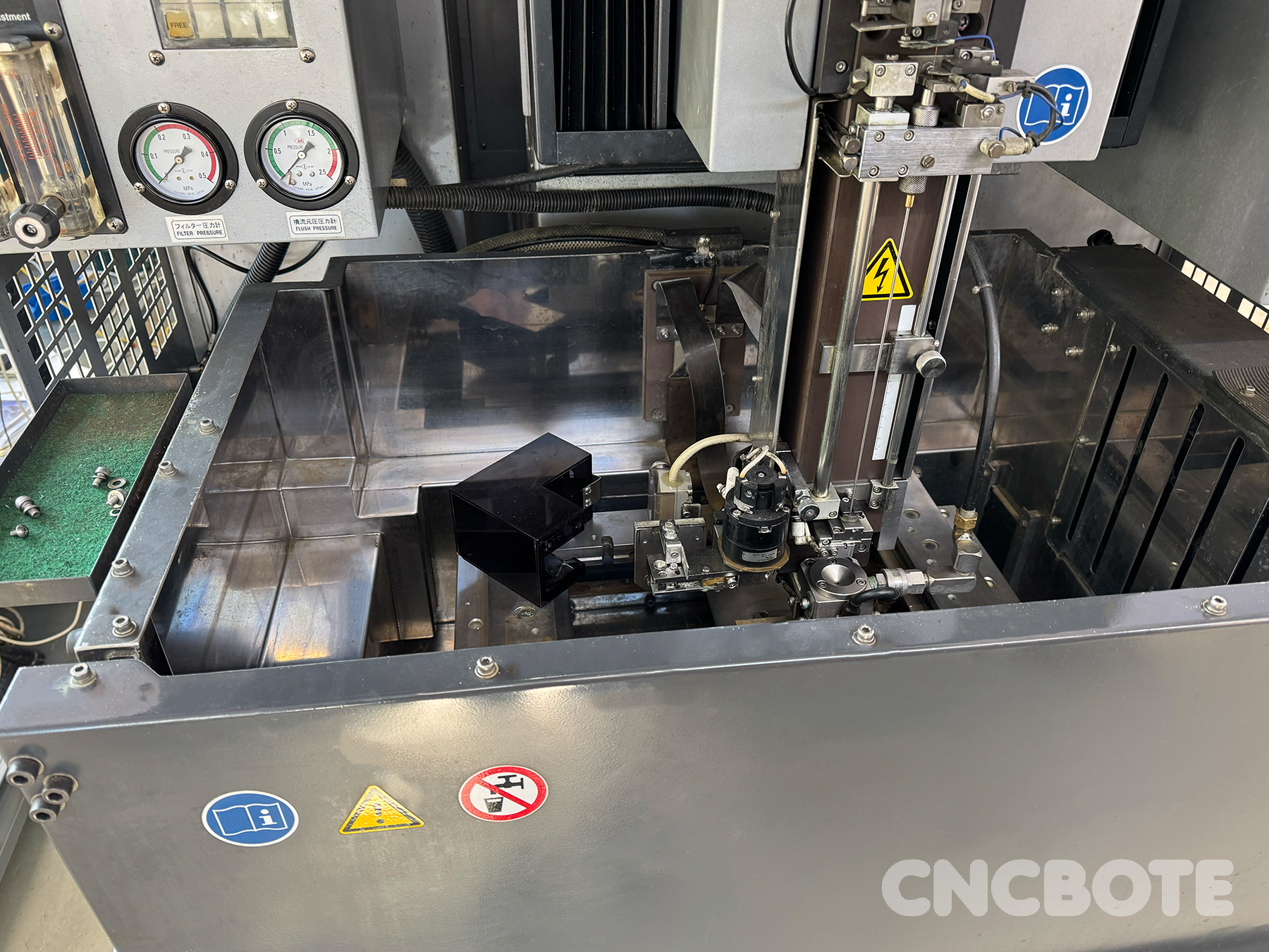 Sodick AQ 300 L Trådgnistningsmaskin - Bild 6