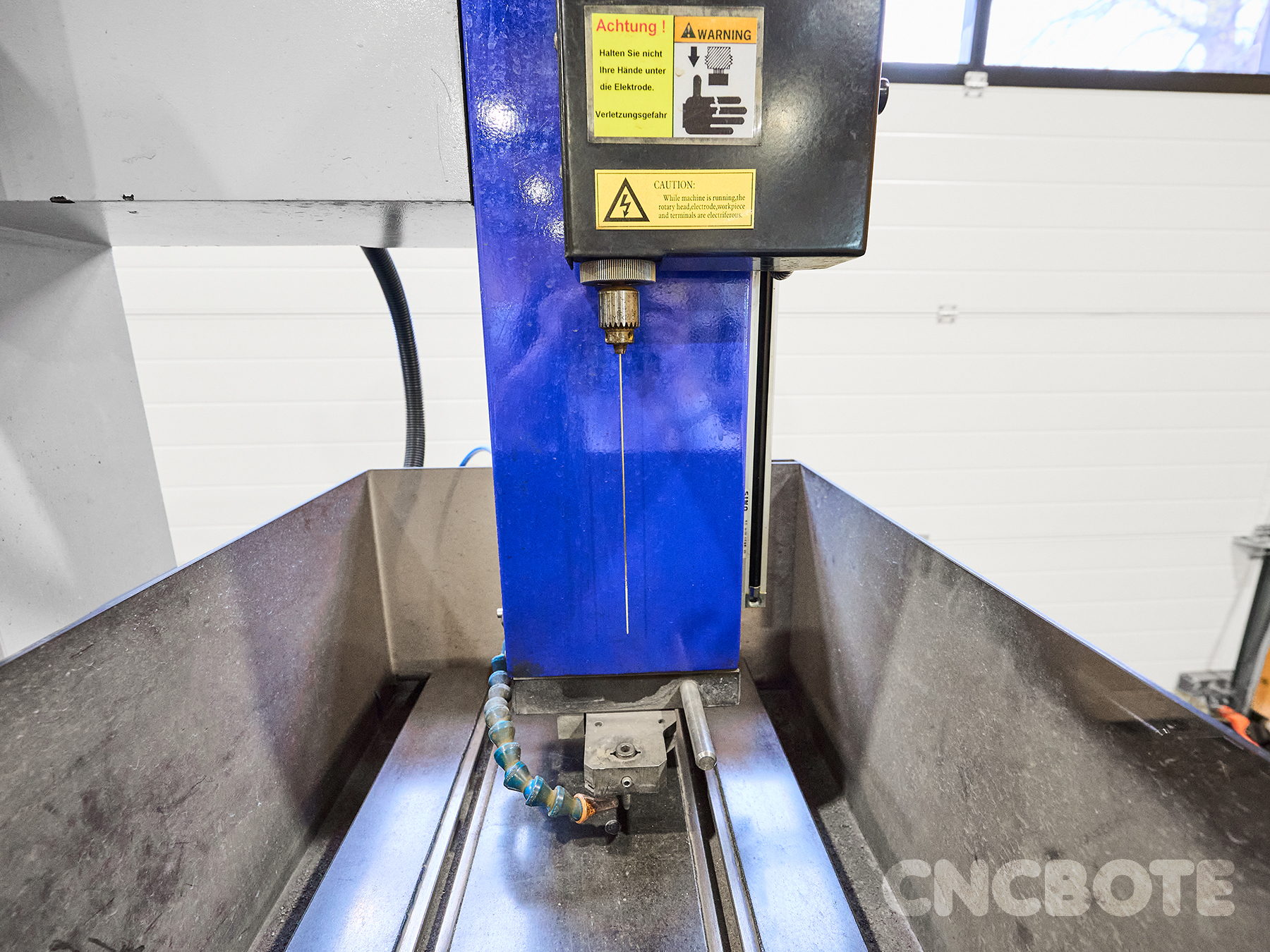 MB Maschinenbau EDM ECO DRILL F DK703F EDM ECO DRILL F D703 F машина за ерозия/машина за пробиване на отвори - Image 5